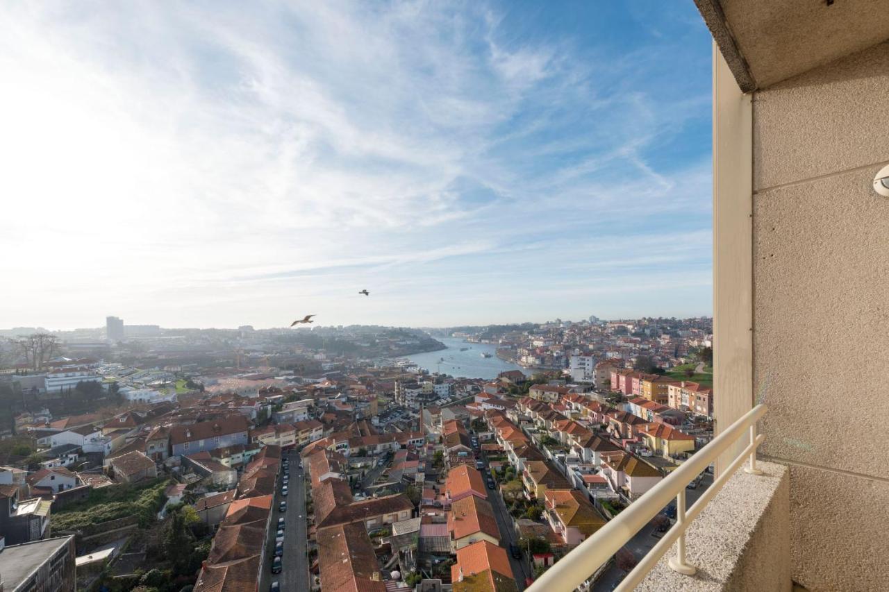 Apartment Lovelystay - 1br Flat With Stunning Views Over Porto Vila Nova de Gaia